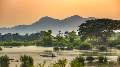 Mekong,River,4000,Islands,Laos,,Sunrise,Dramatic,Sky,,Mist,Fog